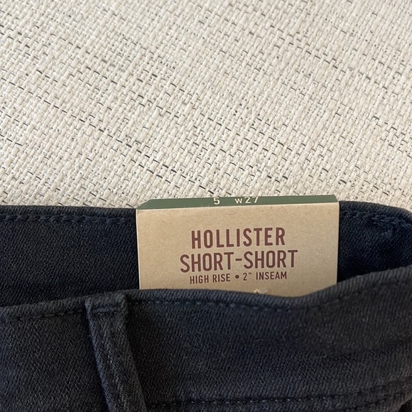 Hollister Short-Short High Rise - Picture 3 of 3